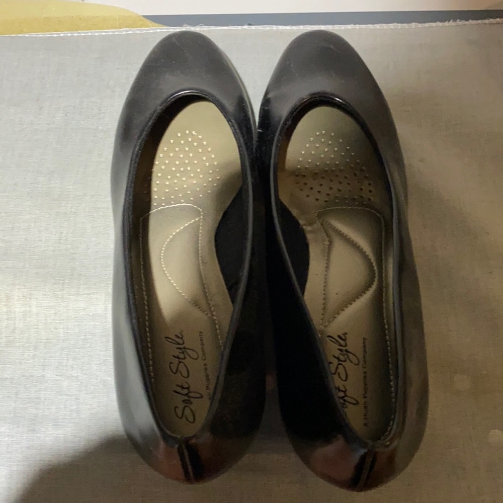 Black kitten heel flats